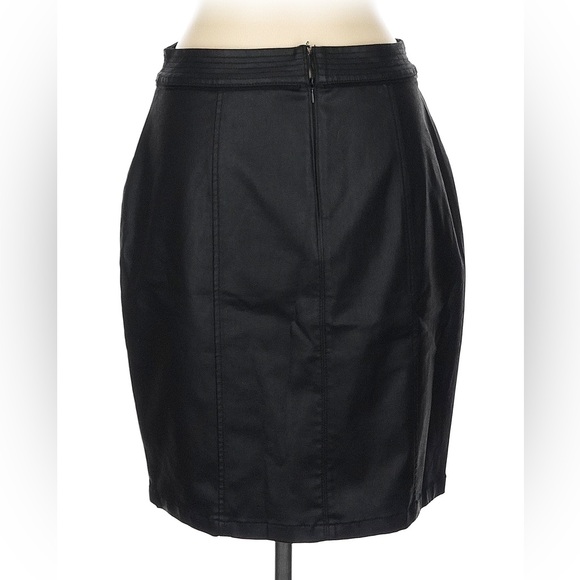 WHBM Faux Leather Skirt. Excellent condition!! - Picture 2 of 5